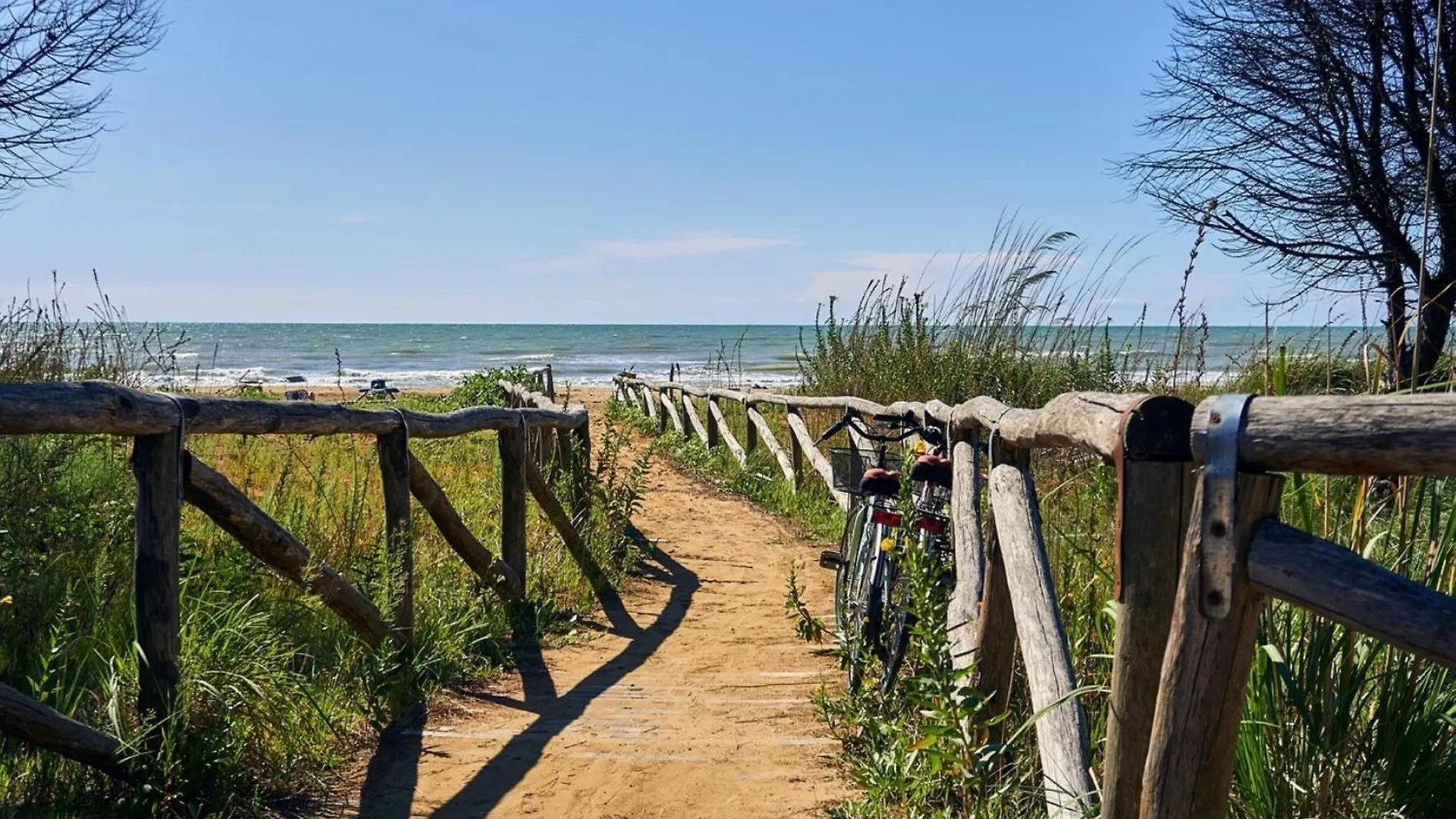 Flat With Common Pool In Bibione - Beahost Apartment