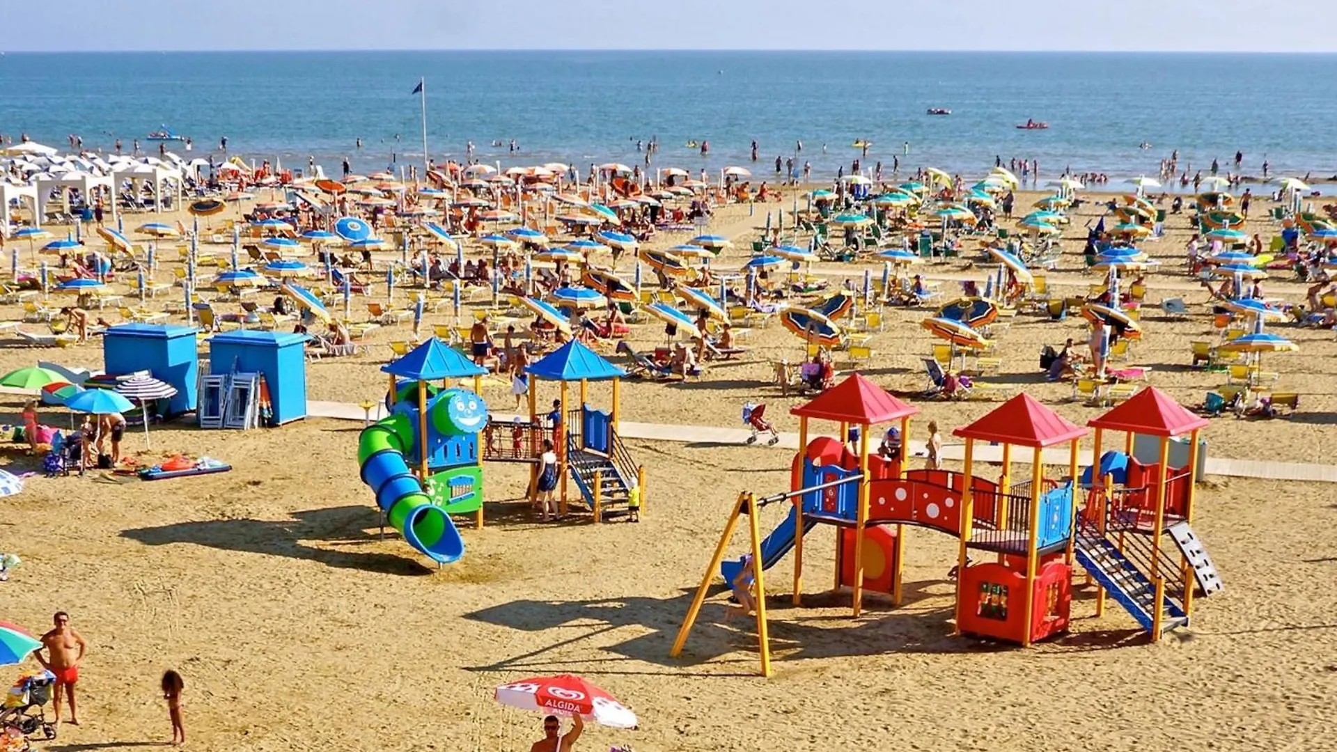 Flat With Common Pool In Bibione - Beahost Apartment Italy